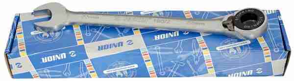 8 – 19/7 Set of ratchet combination wrenches in carton box